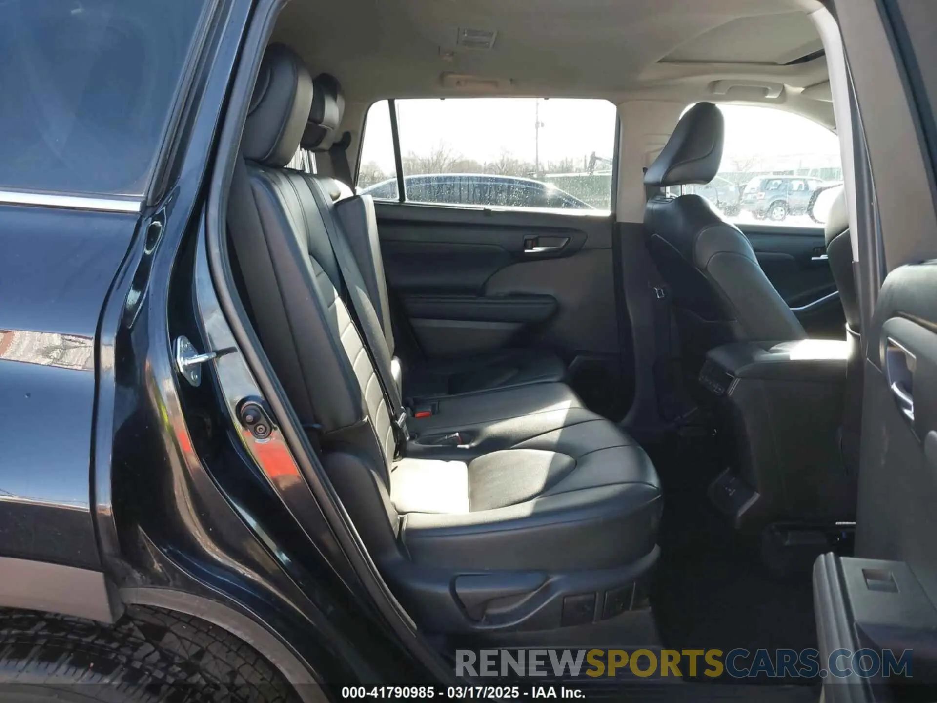 8 Фотография поврежденного автомобиля 5TDHZRBH4NS567218 TOYOTA HIGHLANDER 2022