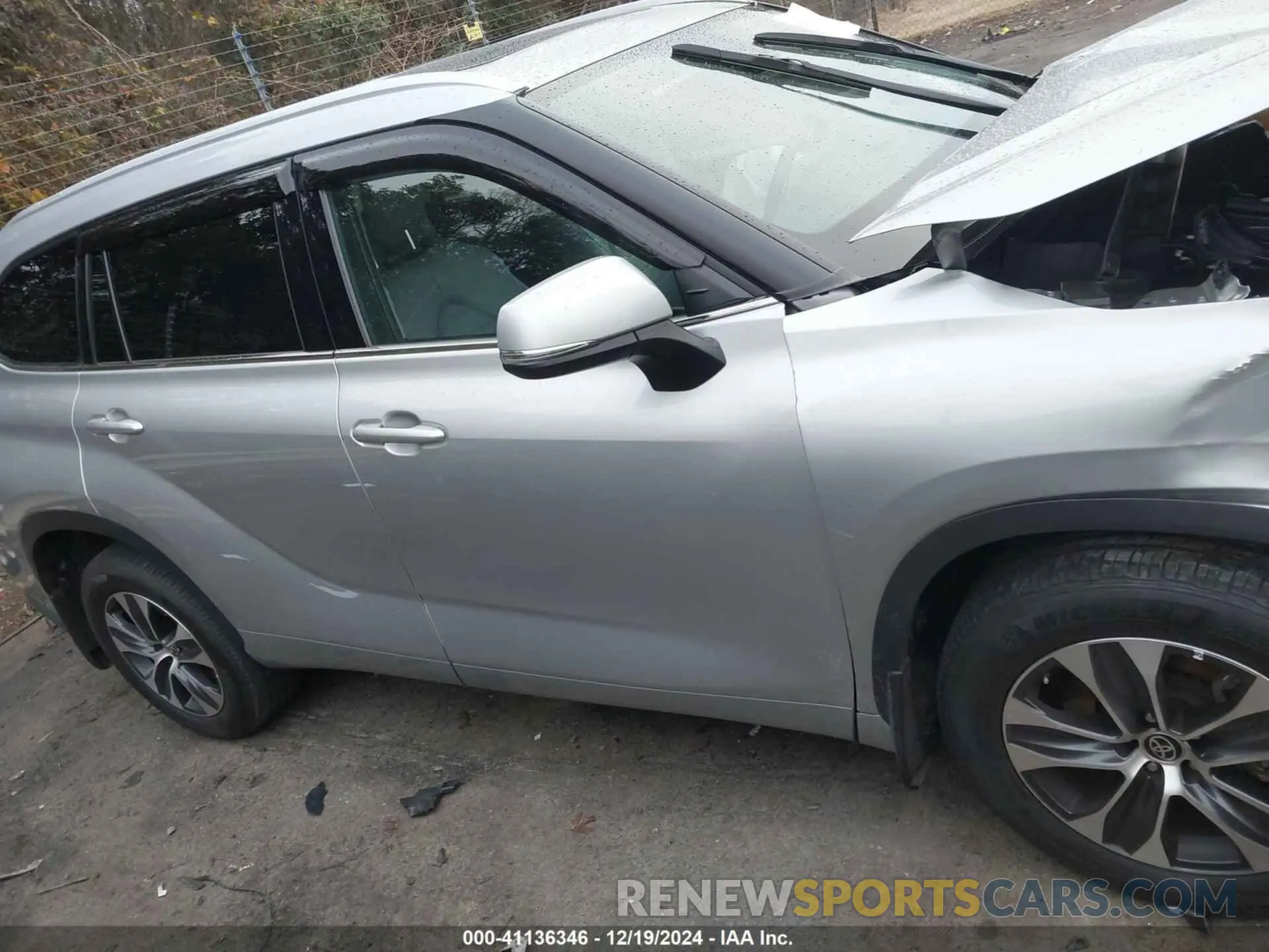 12 Photograph of a damaged car 5TDHZRBH5NS194013 TOYOTA HIGHLANDER 2022