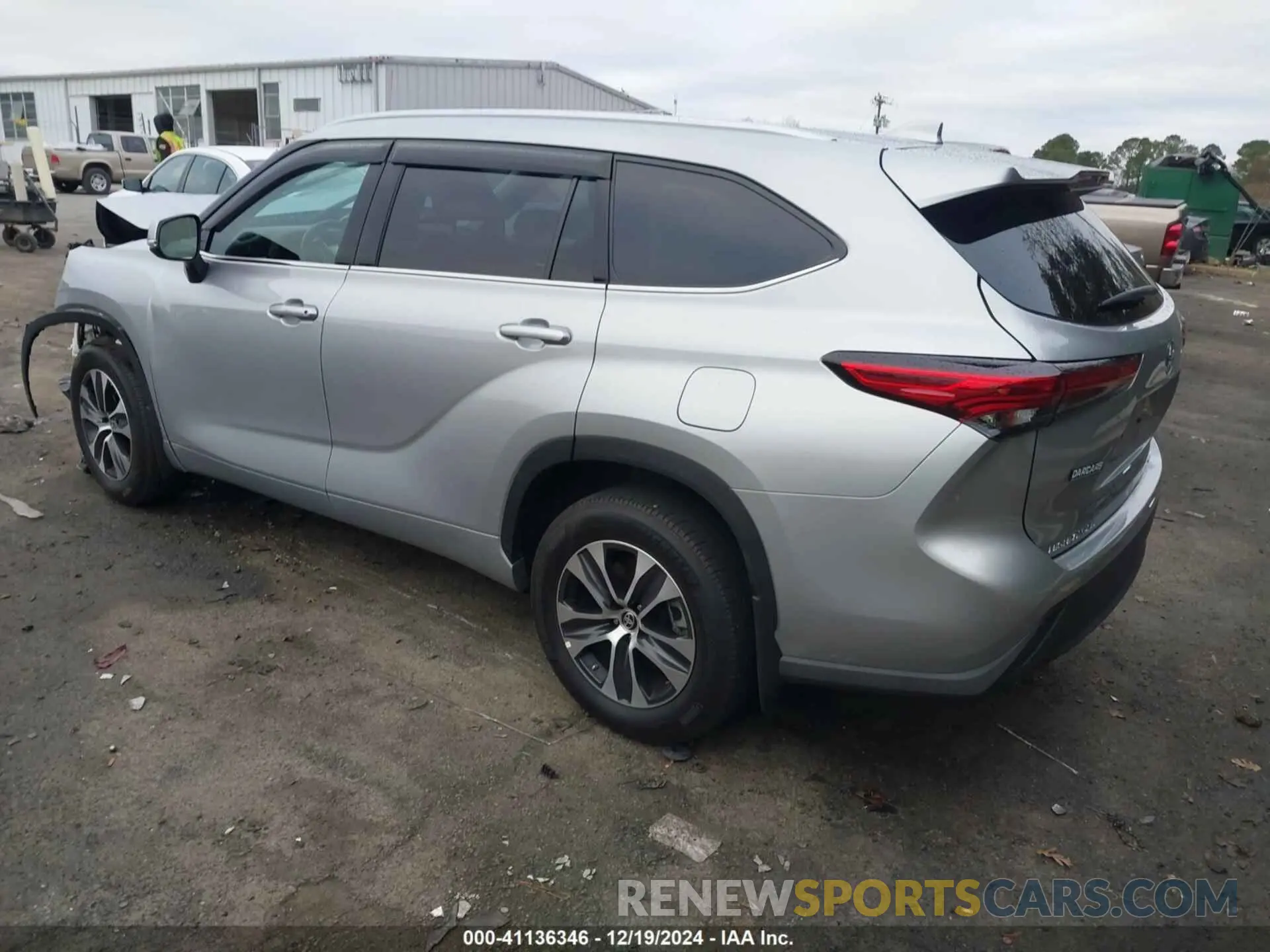 3 Photograph of a damaged car 5TDHZRBH5NS194013 TOYOTA HIGHLANDER 2022