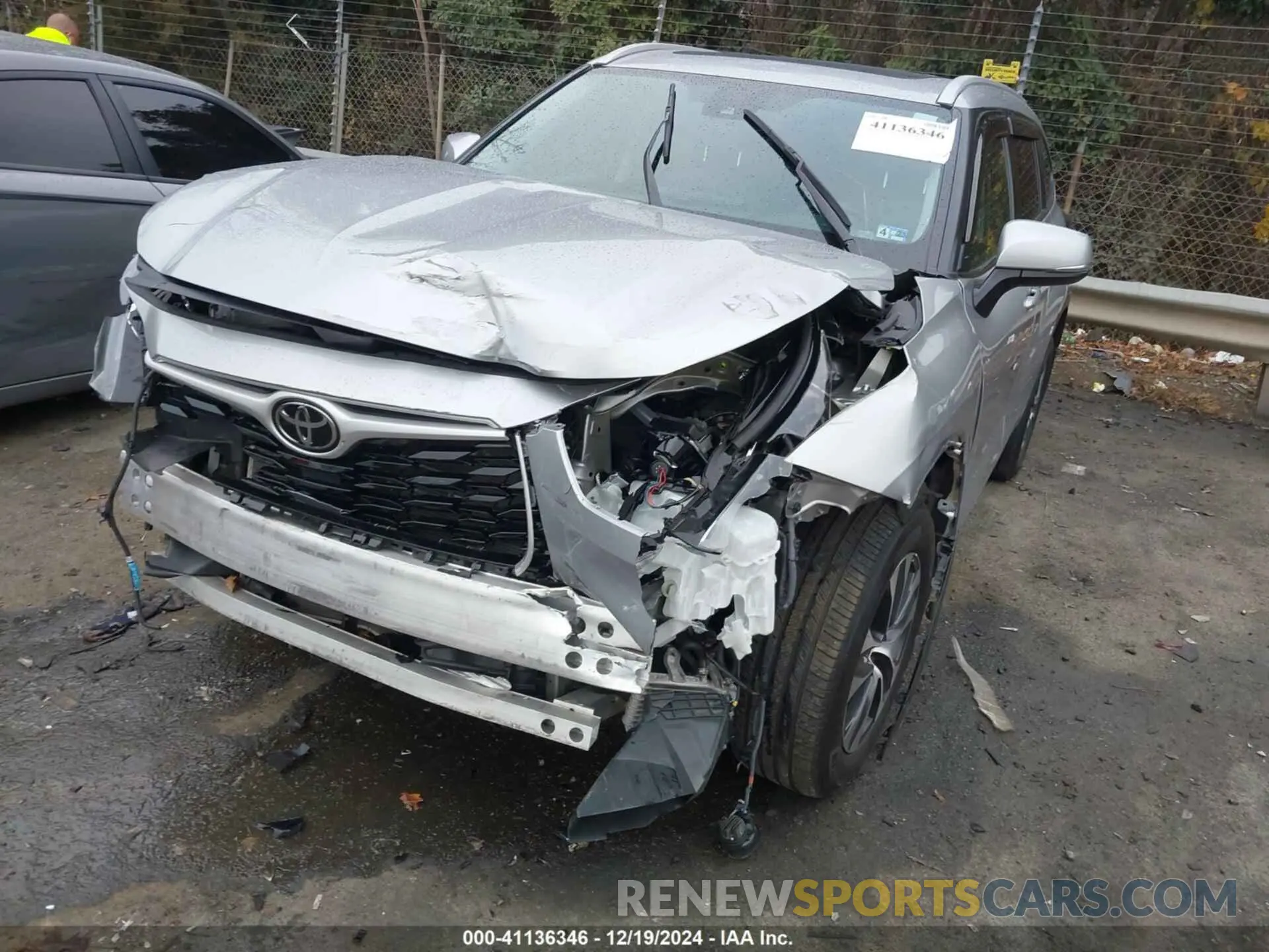 6 Photograph of a damaged car 5TDHZRBH5NS194013 TOYOTA HIGHLANDER 2022