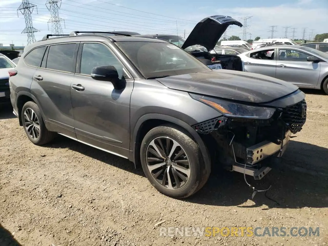 4 Photograph of a damaged car 5TDJZRBH0NS200124 TOYOTA HIGHLANDER 2022