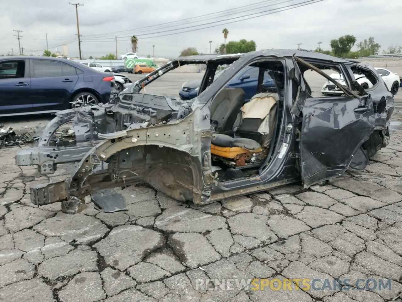 1 Photograph of a damaged car 5TDJZRBH9NS213244 TOYOTA HIGHLANDER 2022