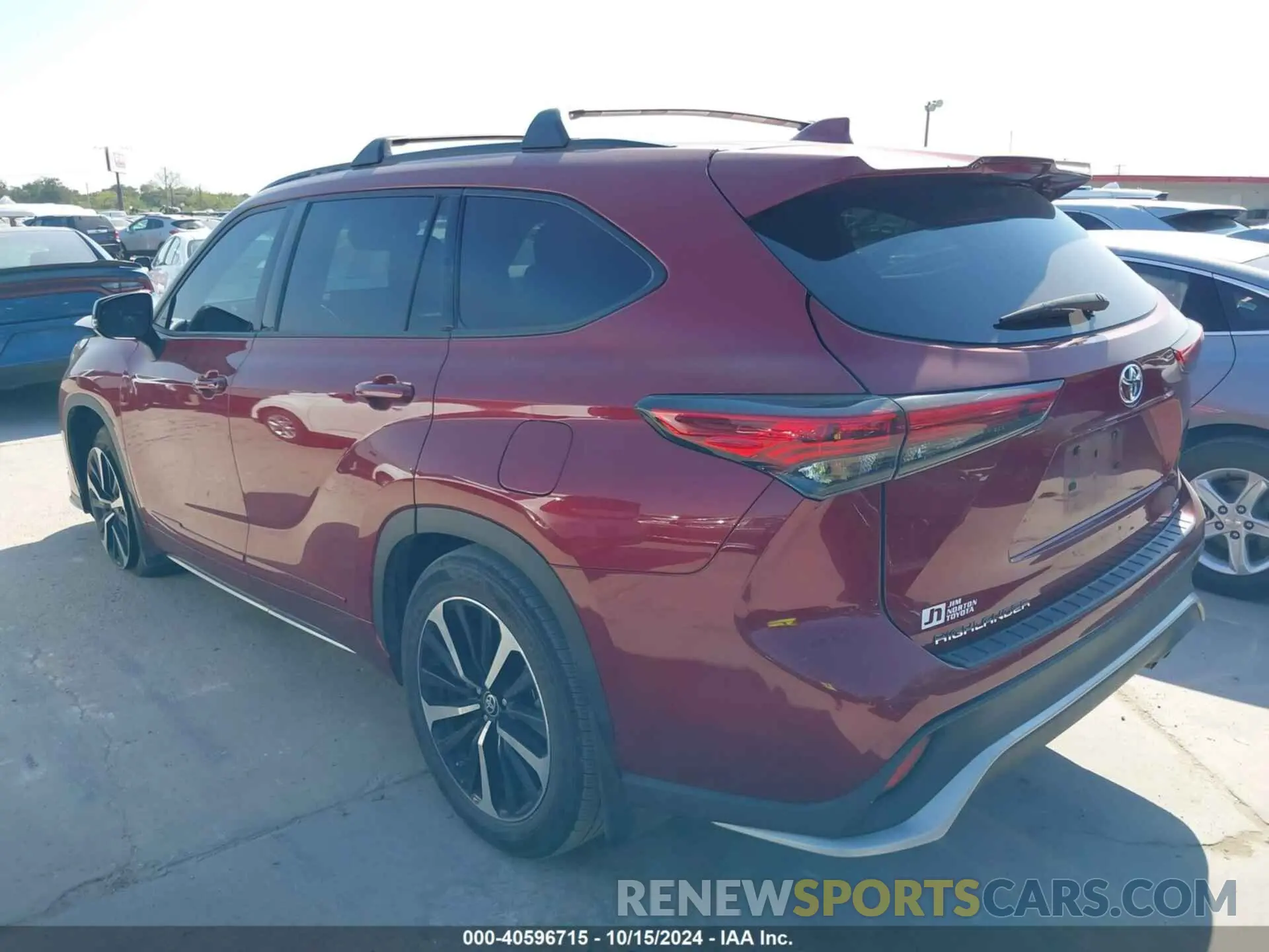 3 Photograph of a damaged car 5TDLZRAHXNS130982 TOYOTA HIGHLANDER 2022