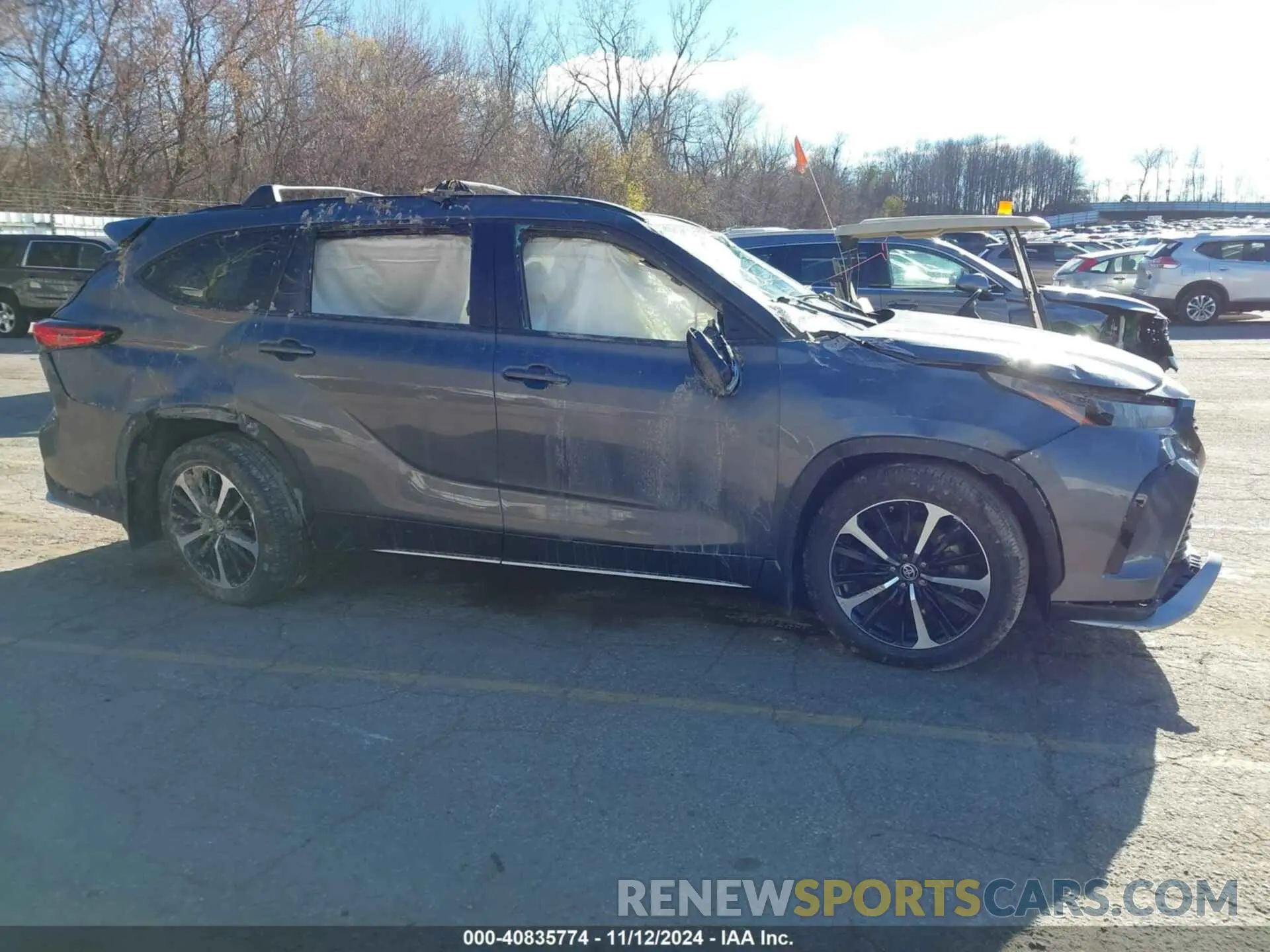 12 Photograph of a damaged car 5TDLZRBH6NS203165 TOYOTA HIGHLANDER 2022