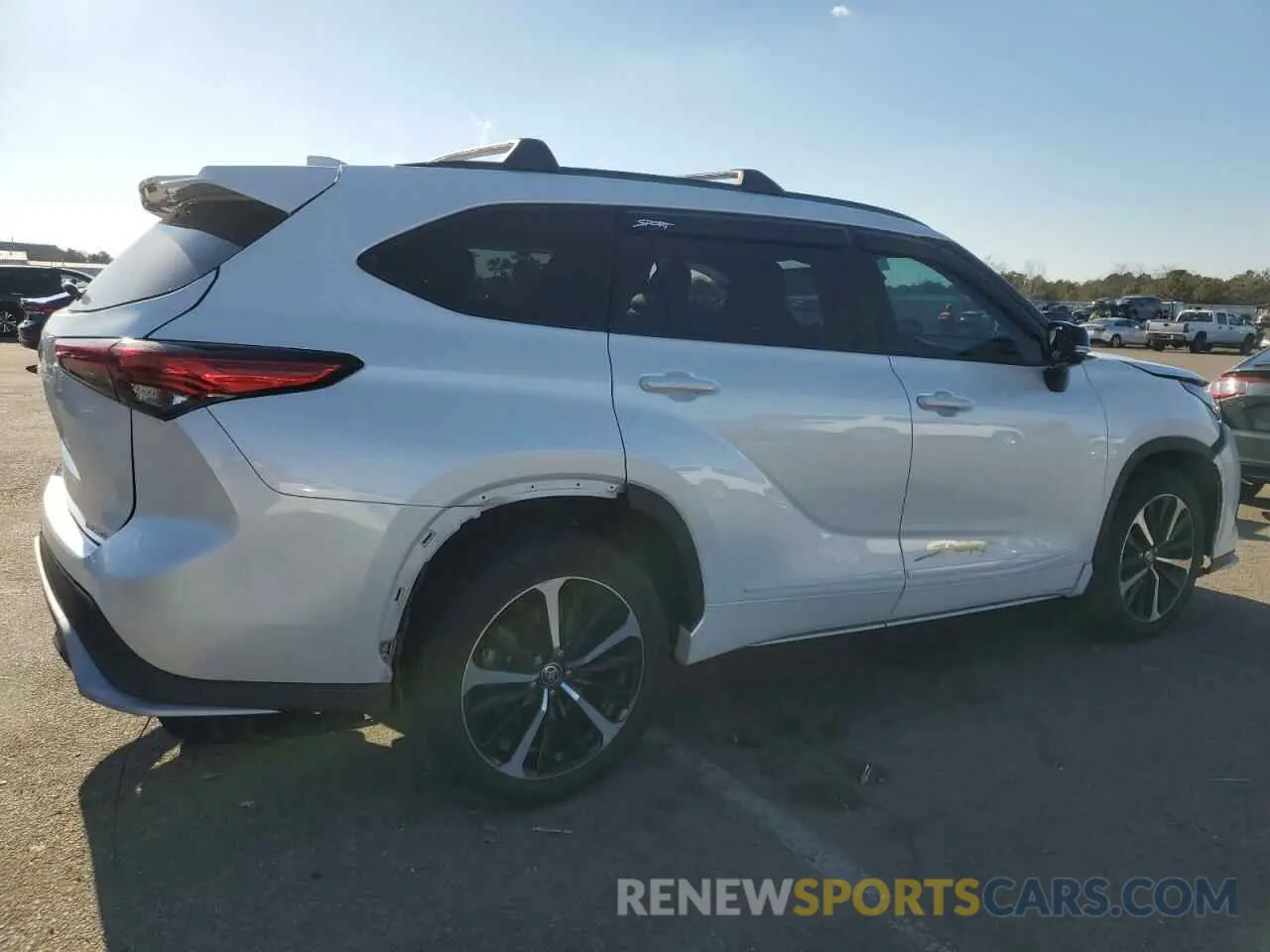 3 Фотография поврежденного автомобиля 5TDLZRBH7NS195870 TOYOTA HIGHLANDER 2022