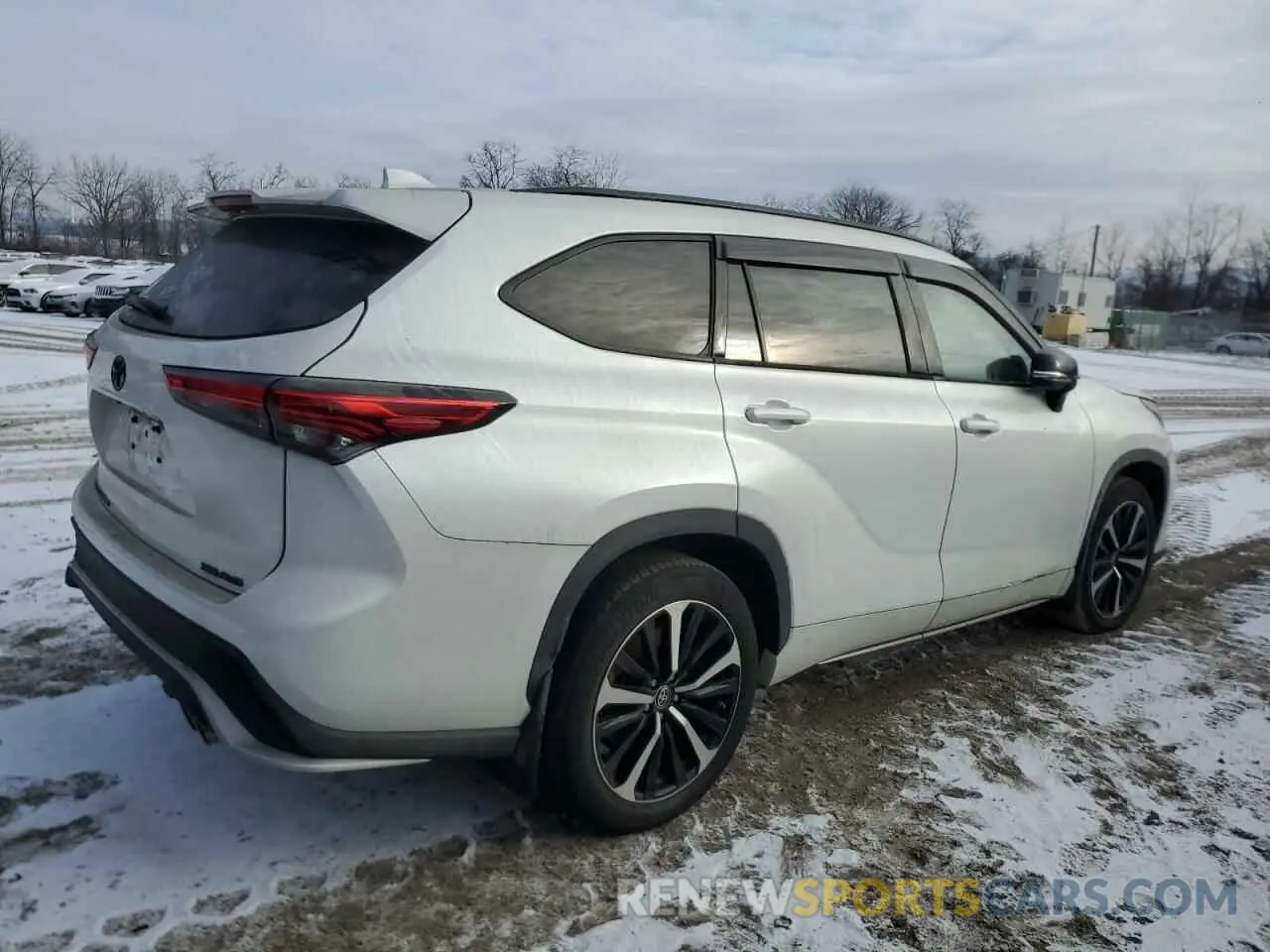 3 Фотография поврежденного автомобиля 5TDLZRBH9NS196437 TOYOTA HIGHLANDER 2022