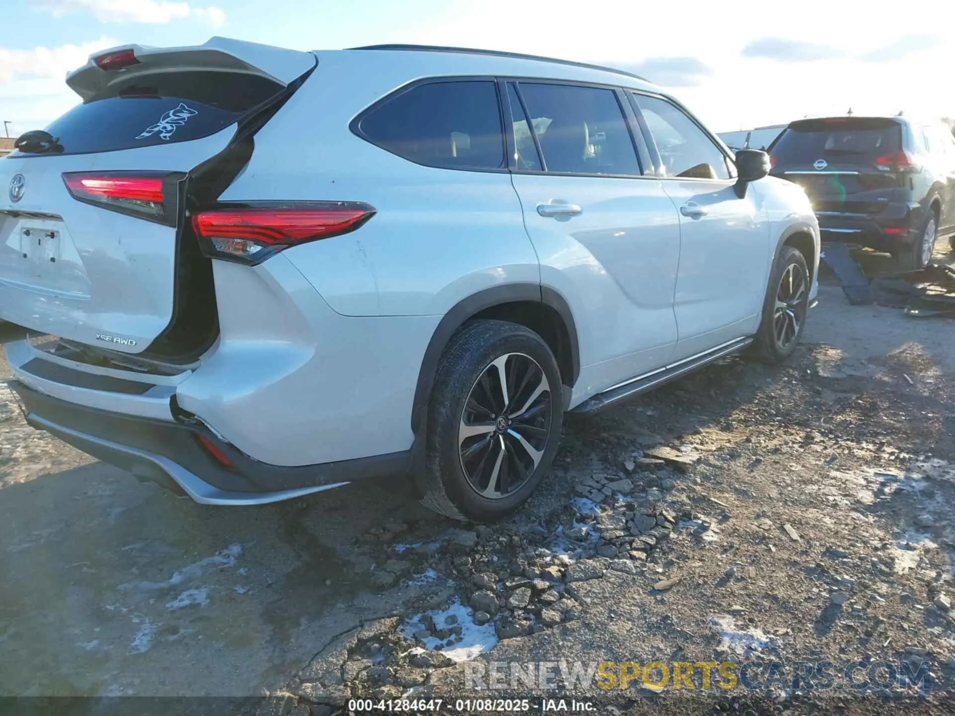 4 Фотография поврежденного автомобиля 5TDLZRBHXNS188525 TOYOTA HIGHLANDER 2022
