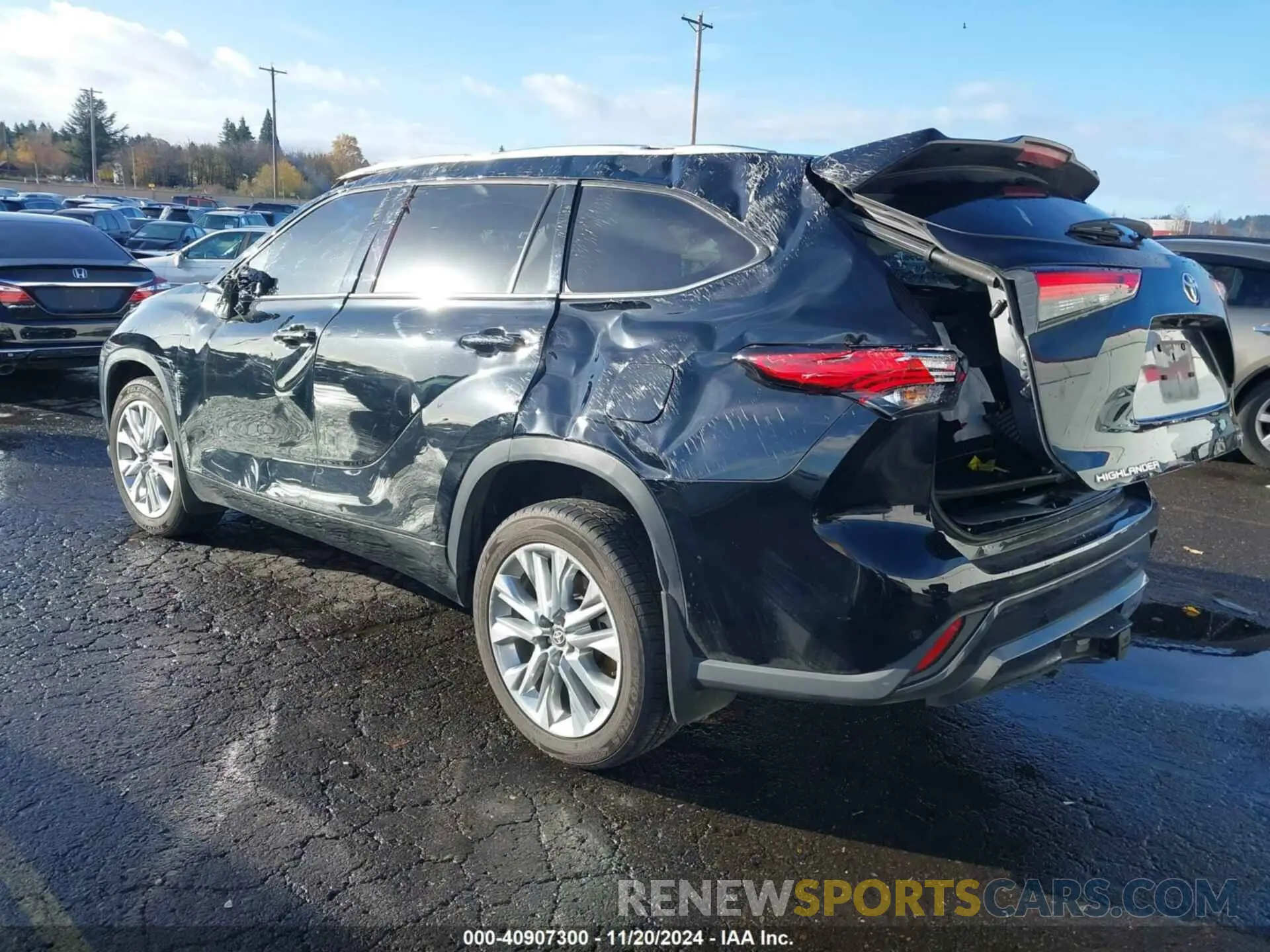 3 Photograph of a damaged car 5TDXBRCH3NS547718 TOYOTA HIGHLANDER 2022