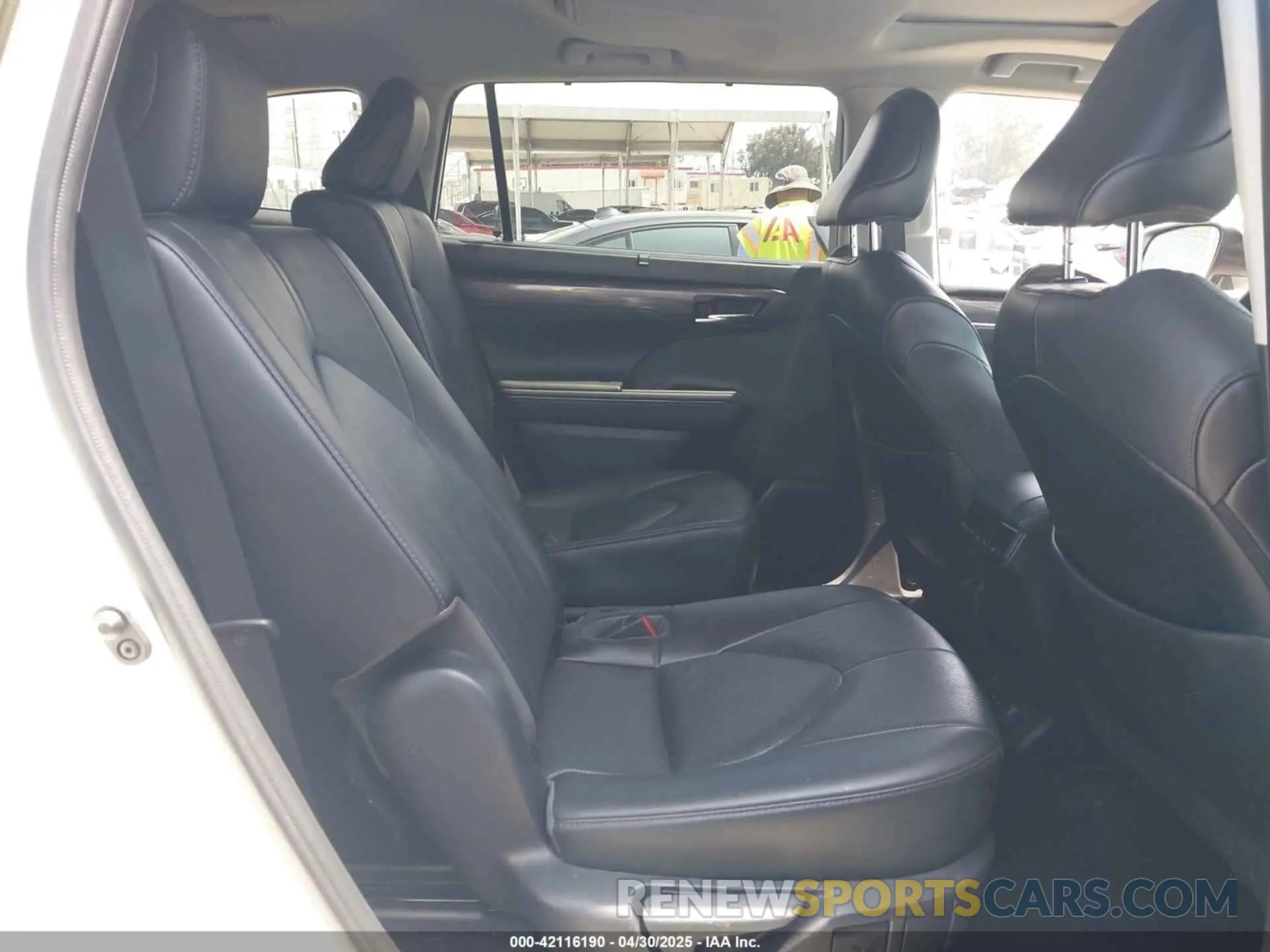 8 Фотография поврежденного автомобиля 5TDYARAH0NS512743 TOYOTA HIGHLANDER 2022