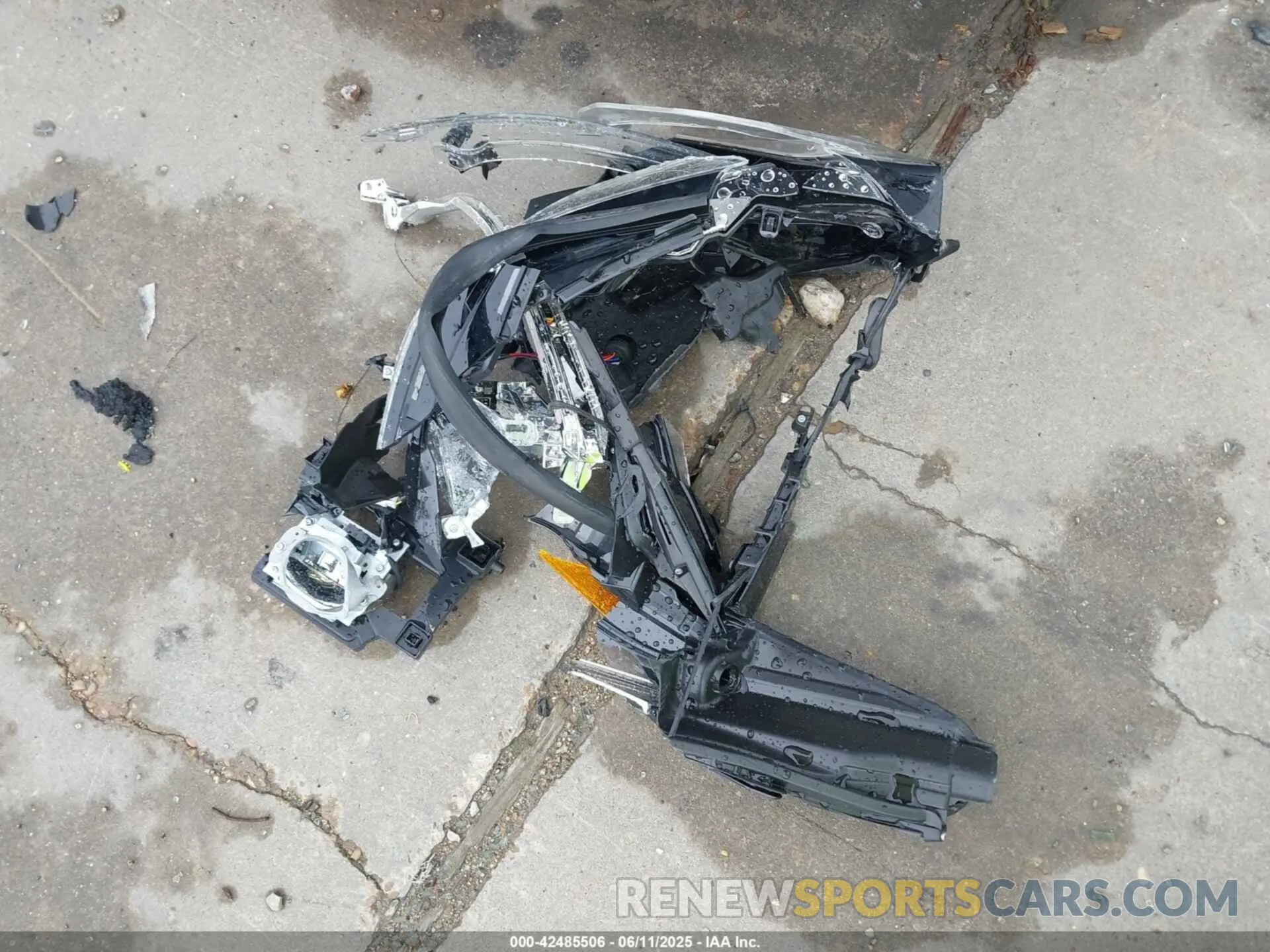 11 Photograph of a damaged car 5TDYARAH5NS513080 TOYOTA HIGHLANDER 2022
