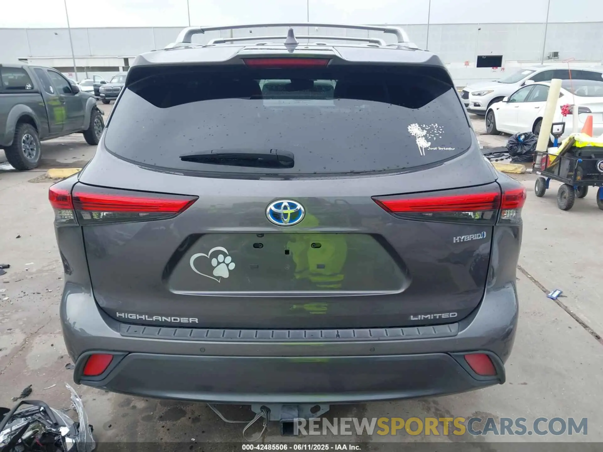 16 Photograph of a damaged car 5TDYARAH5NS513080 TOYOTA HIGHLANDER 2022