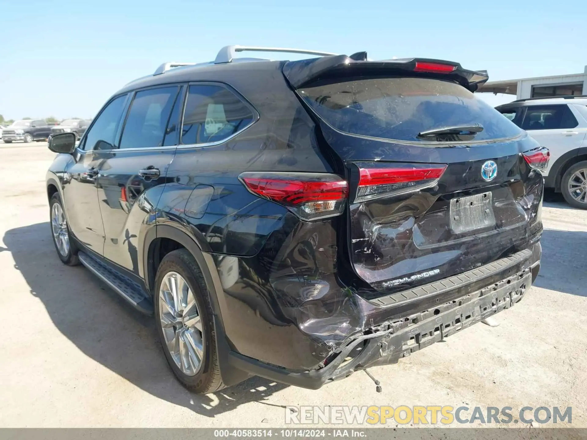 3 Photograph of a damaged car 5TDYARAHXNS014534 TOYOTA HIGHLANDER 2022