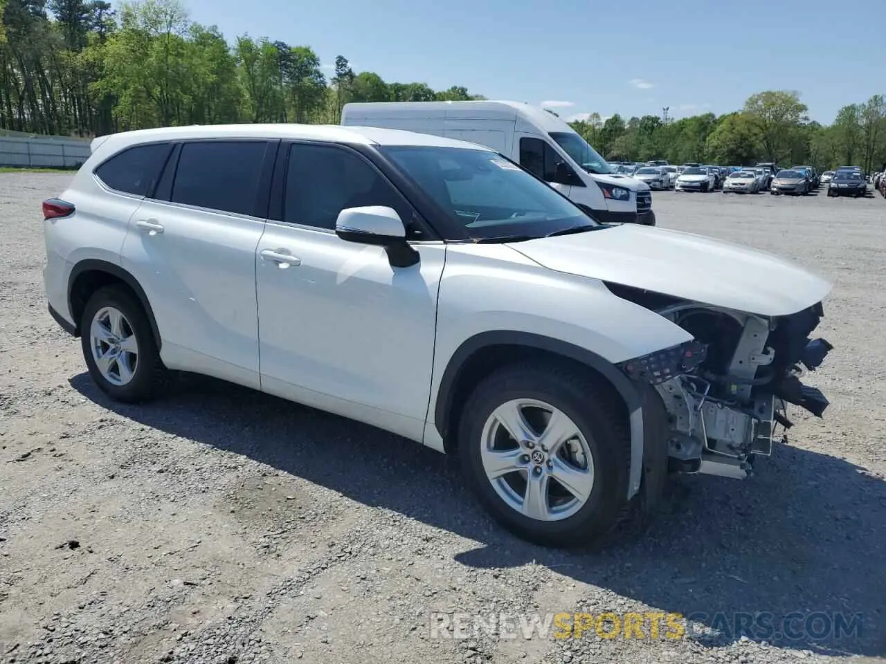 4 Photograph of a damaged car 5TDZARAH0NS516943 TOYOTA HIGHLANDER 2022