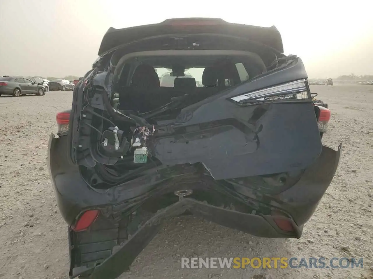 6 Photograph of a damaged car 5TDZZRAH3NS109790 TOYOTA HIGHLANDER 2022