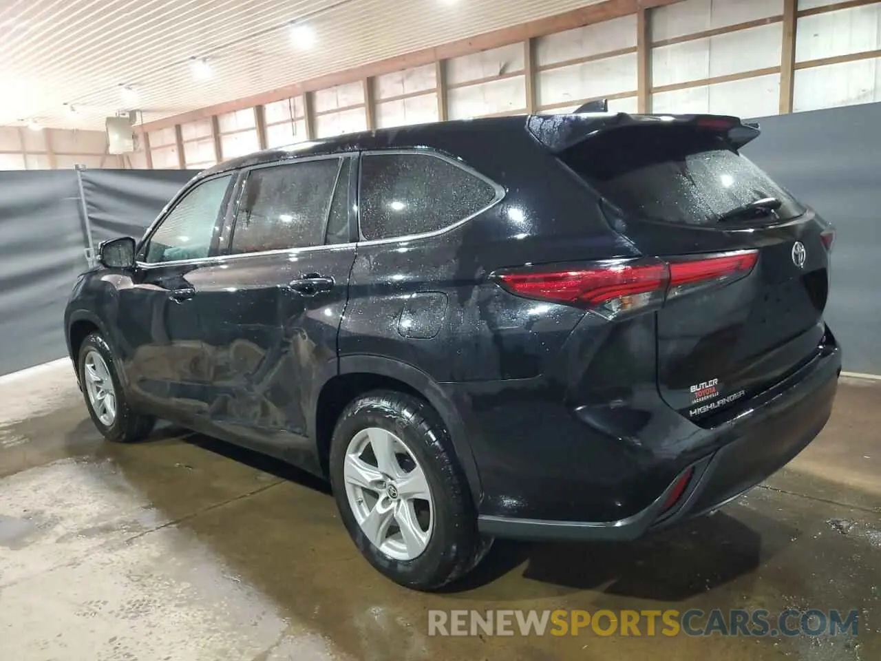 2 Photograph of a damaged car 5TDZZRAH5NS115901 TOYOTA HIGHLANDER 2022