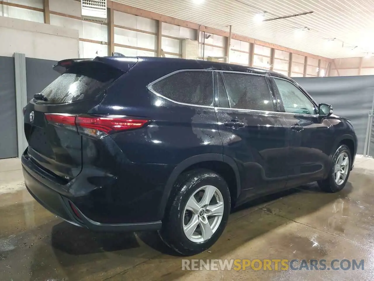 3 Photograph of a damaged car 5TDZZRAH5NS115901 TOYOTA HIGHLANDER 2022