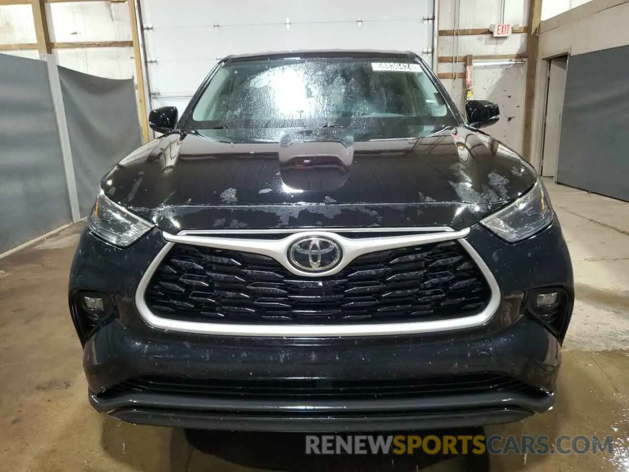 5 Photograph of a damaged car 5TDZZRAH5NS115901 TOYOTA HIGHLANDER 2022