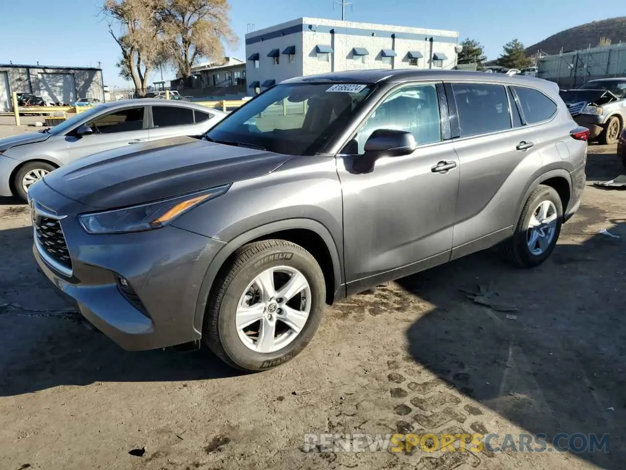 1 Photograph of a damaged car 5TDZZRAH6NS547218 TOYOTA HIGHLANDER 2022