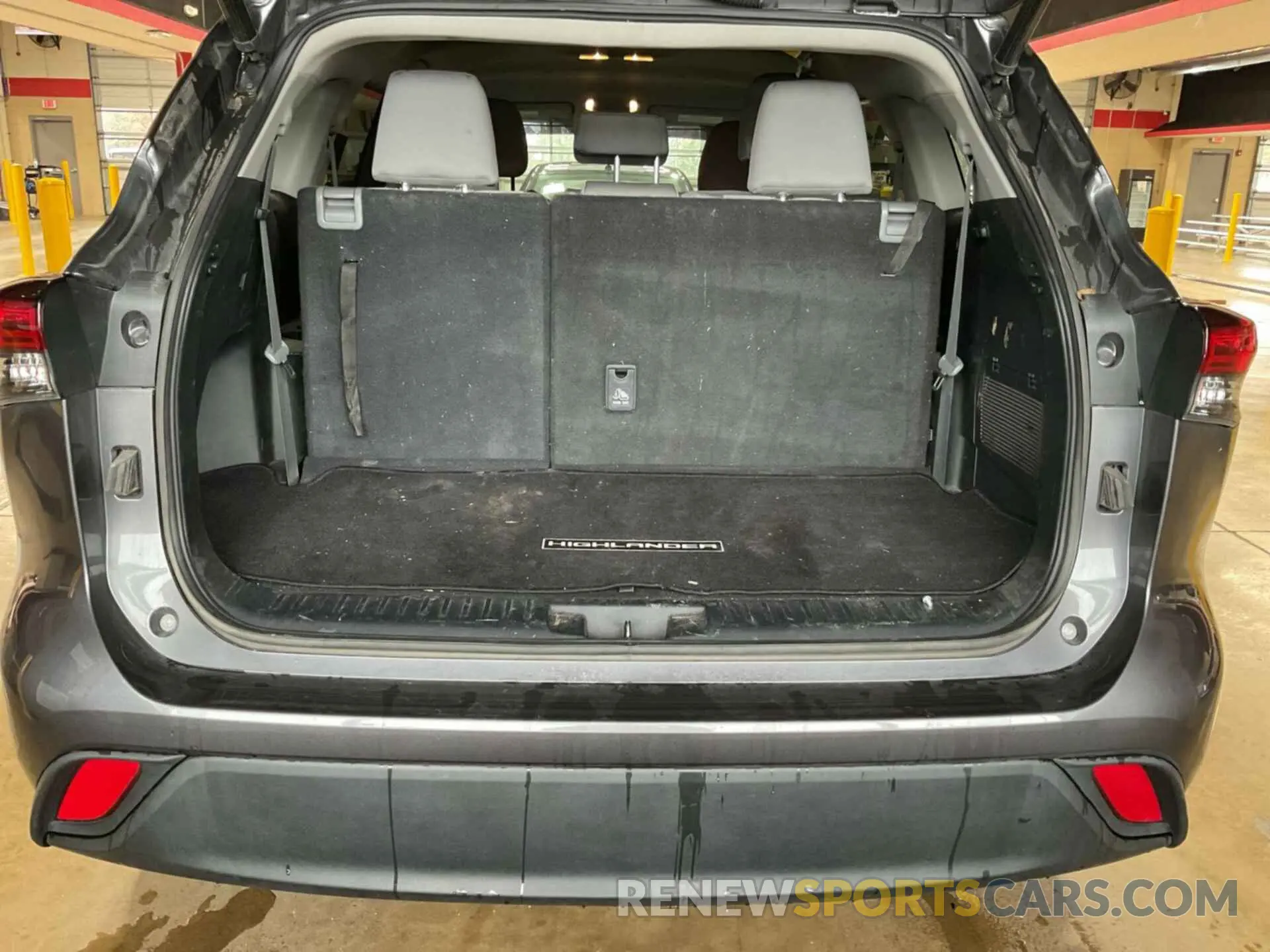 29 Фотография поврежденного автомобиля 5TDZZRAH6NS559580 TOYOTA HIGHLANDER 2022
