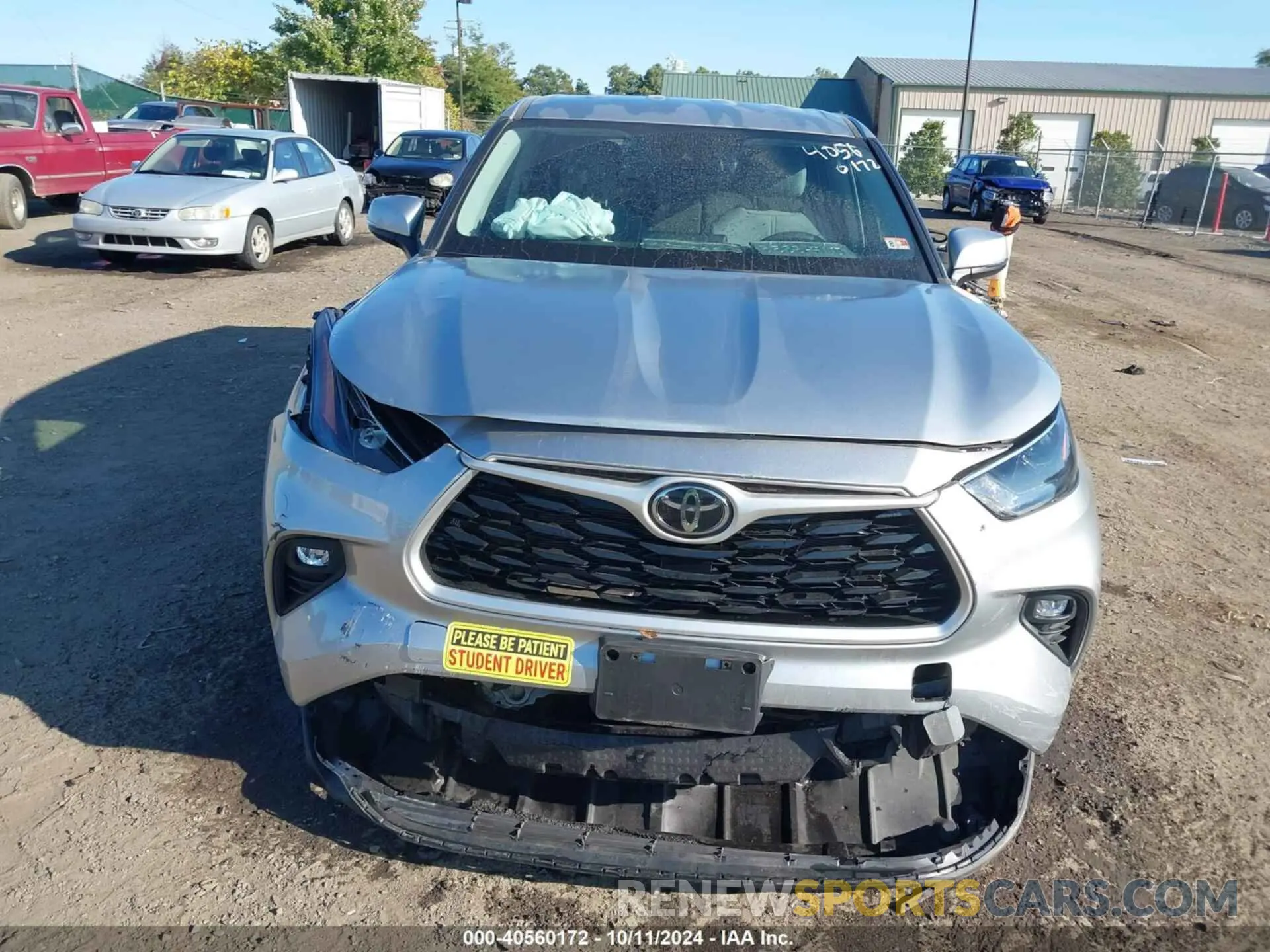 13 Photograph of a damaged car 5TDZZRAH7NS112031 TOYOTA HIGHLANDER 2022