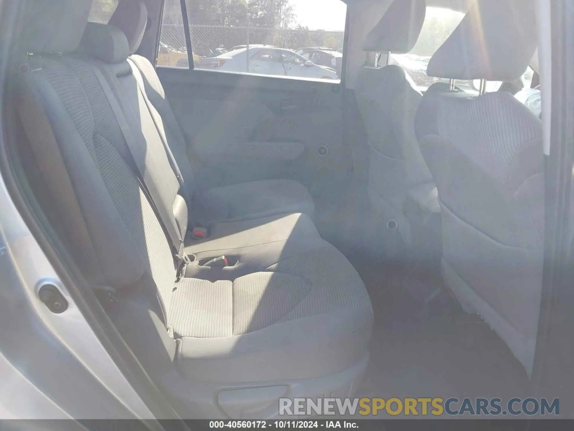 8 Photograph of a damaged car 5TDZZRAH7NS112031 TOYOTA HIGHLANDER 2022