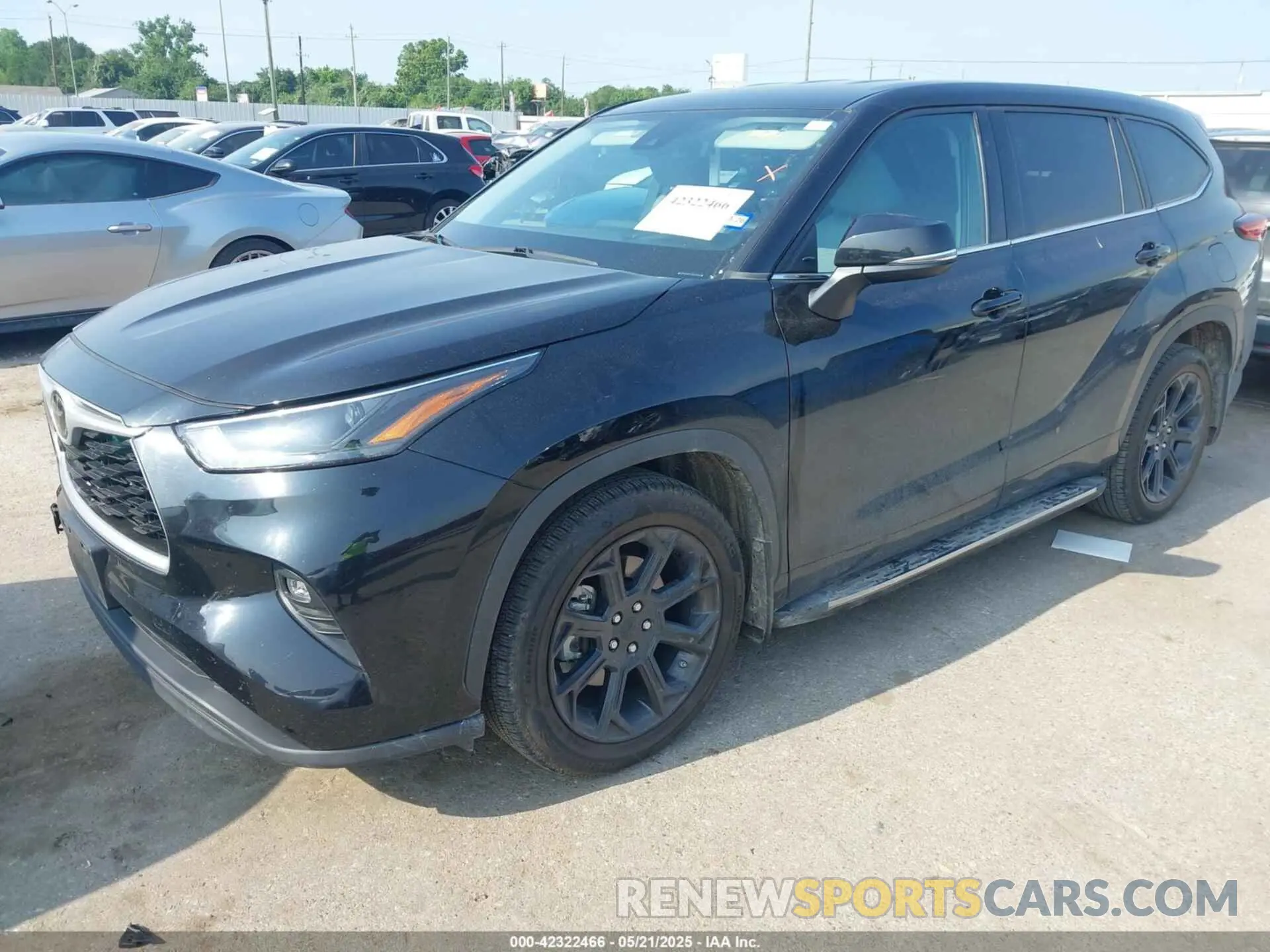 2 Photograph of a damaged car 5TDZZRAH7NS557045 TOYOTA HIGHLANDER 2022