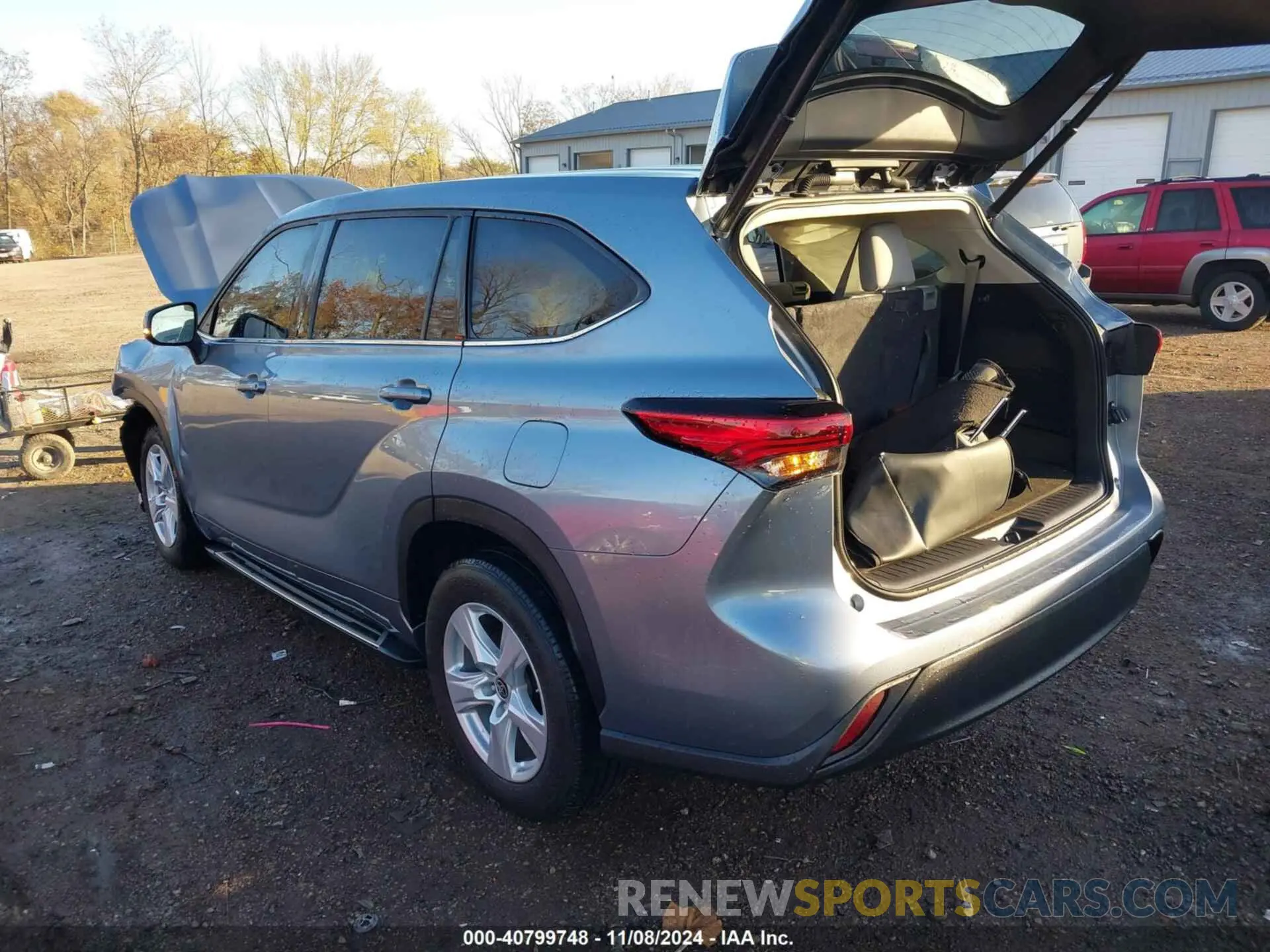 3 Photograph of a damaged car 5TDZZRAH9NS137948 TOYOTA HIGHLANDER 2022