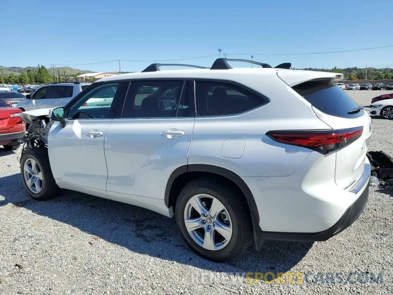 2 Photograph of a damaged car 5TDZZRAHXNS129437 TOYOTA HIGHLANDER 2022