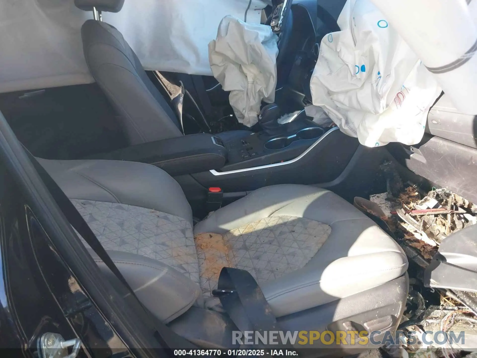 5 Photograph of a damaged car 5TDAARAH0PS524752 TOYOTA HIGHLANDER 2023