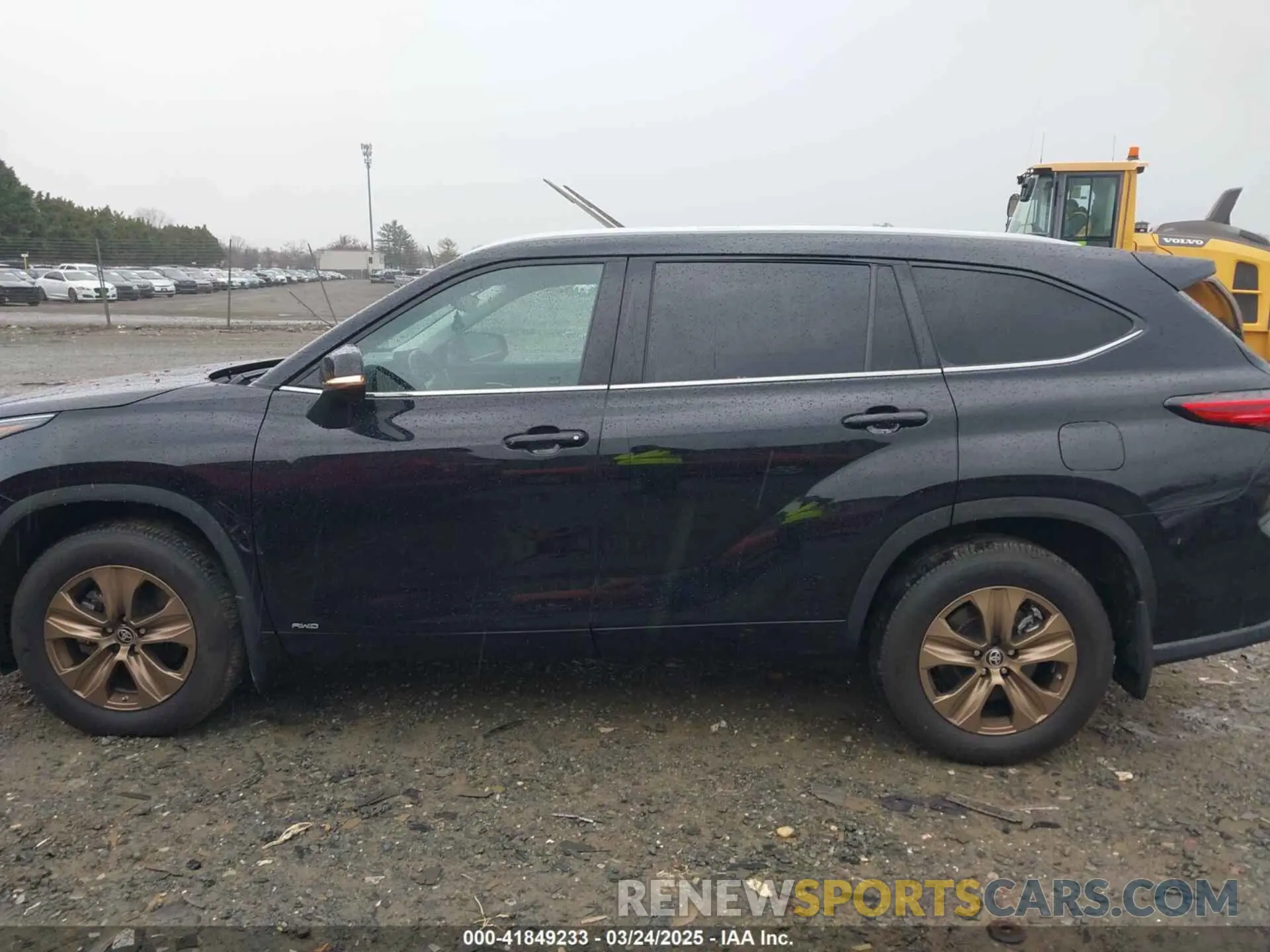 14 Photograph of a damaged car 5TDABRCH0PS564355 TOYOTA HIGHLANDER 2023