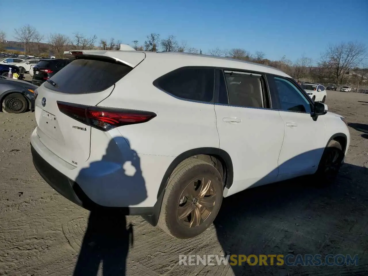 3 Photograph of a damaged car 5TDABRCH3PS596412 TOYOTA HIGHLANDER 2023
