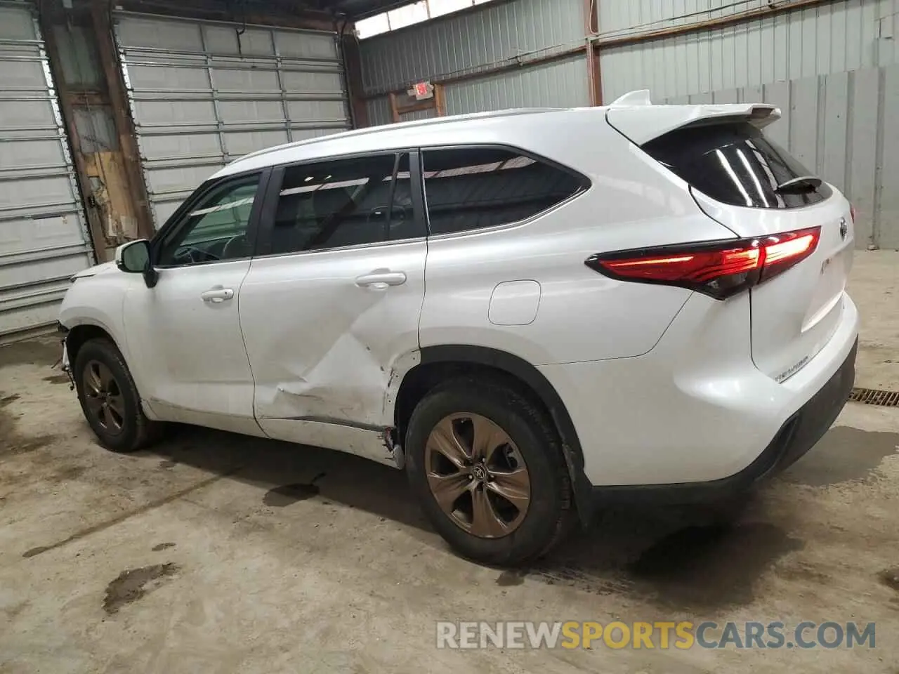 2 Фотография поврежденного автомобиля 5TDABRCH7PS586904 TOYOTA HIGHLANDER 2023