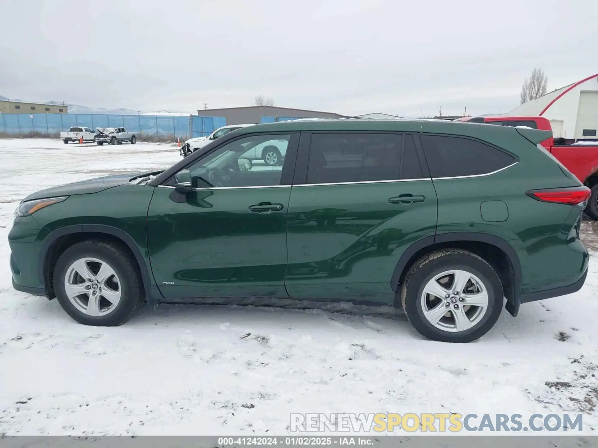 14 Photograph of a damaged car 5TDBBRCH3PS563608 TOYOTA HIGHLANDER 2023