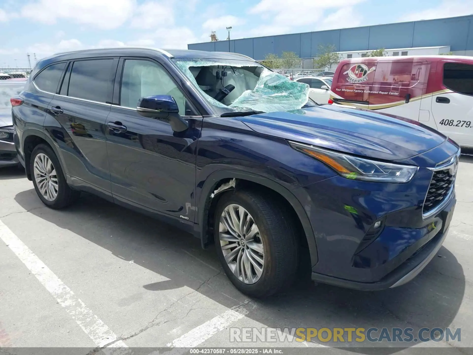 1 Photograph of a damaged car 5TDEBRCH4PS596582 TOYOTA HIGHLANDER 2023
