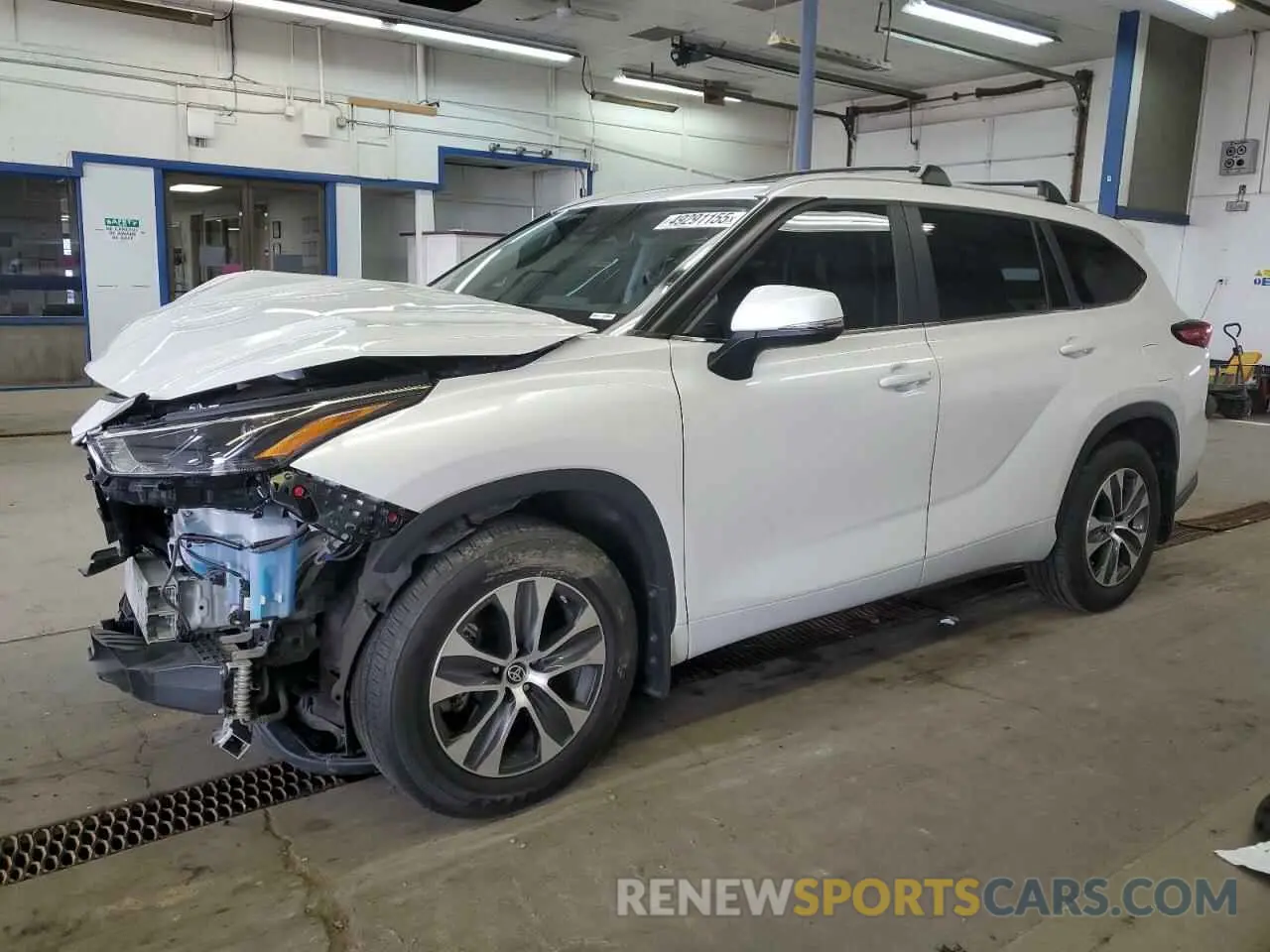 1 Фотография поврежденного автомобиля 5TDKARAHXPS021167 TOYOTA HIGHLANDER 2023