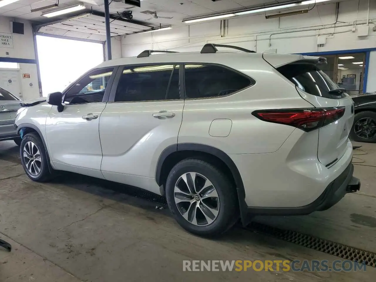 2 Фотография поврежденного автомобиля 5TDKARAHXPS021167 TOYOTA HIGHLANDER 2023
