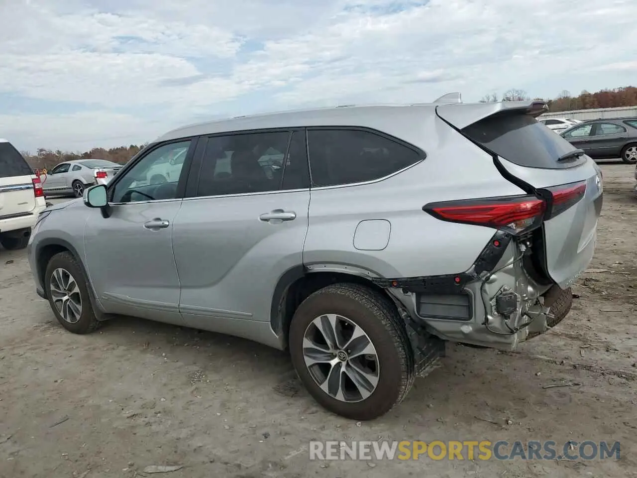 2 Photograph of a damaged car 5TDKBRCH1PS125346 TOYOTA HIGHLANDER 2023
