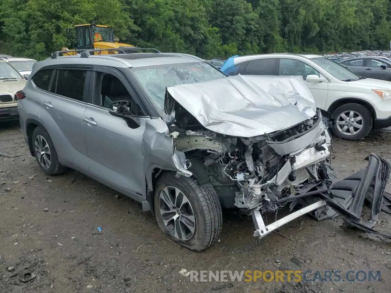 4 Photograph of a damaged car 5TDKBRCH1PS590984 TOYOTA HIGHLANDER 2023