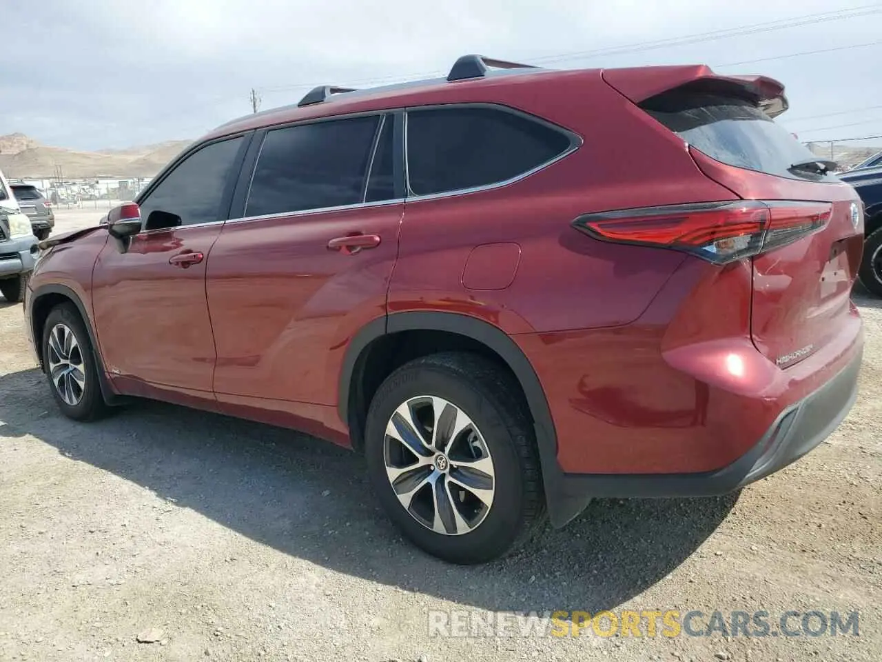 2 Photograph of a damaged car 5TDKBRCH3PS132184 TOYOTA HIGHLANDER 2023