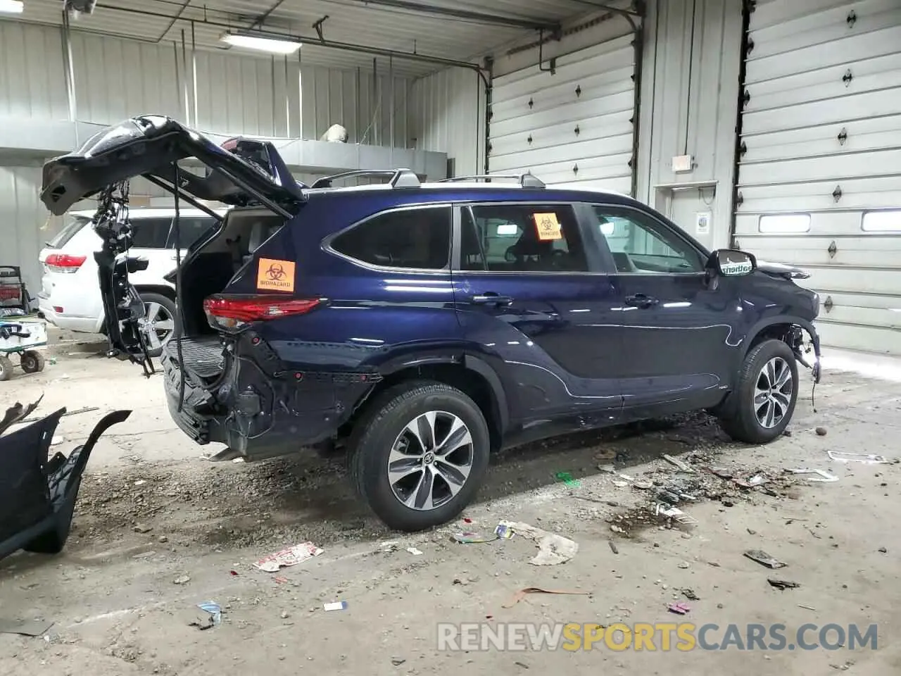 3 Фотография поврежденного автомобиля 5TDKBRCH4PS117788 TOYOTA HIGHLANDER 2023