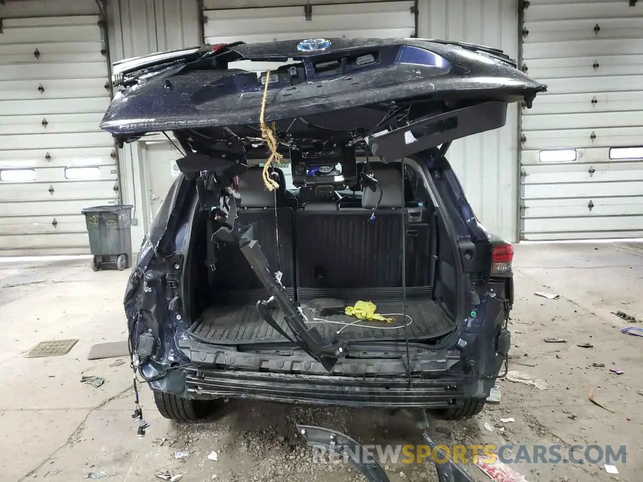 6 Фотография поврежденного автомобиля 5TDKBRCH4PS117788 TOYOTA HIGHLANDER 2023