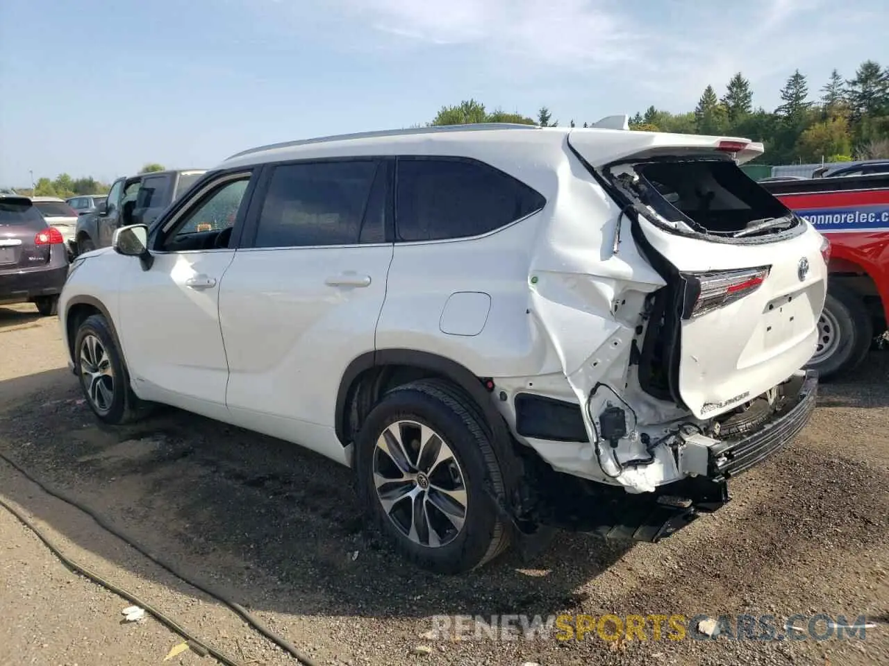 2 Photograph of a damaged car 5TDKBRCH4PS585424 TOYOTA HIGHLANDER 2023