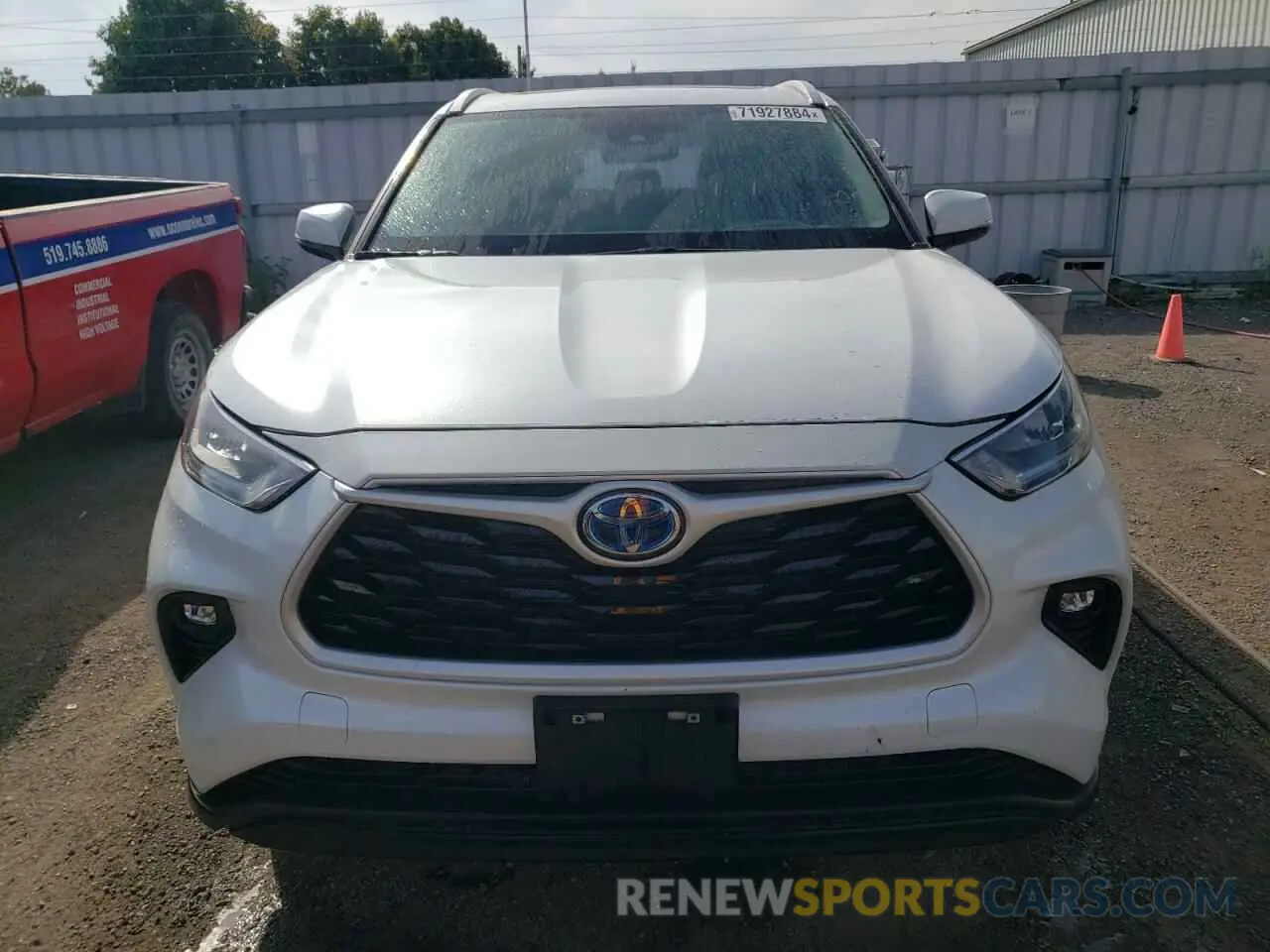 5 Photograph of a damaged car 5TDKBRCH4PS585424 TOYOTA HIGHLANDER 2023
