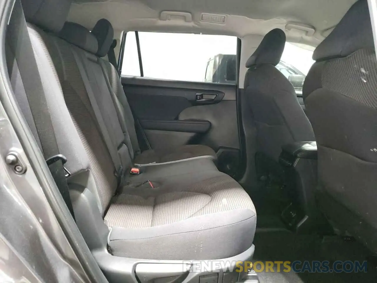 11 Photograph of a damaged car 5TDKDRAH0PS018883 TOYOTA HIGHLANDER 2023