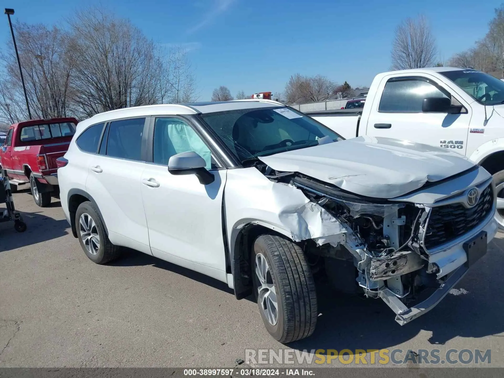 1 Фотография поврежденного автомобиля 5TDKDRAH0PS027566 TOYOTA HIGHLANDER 2023