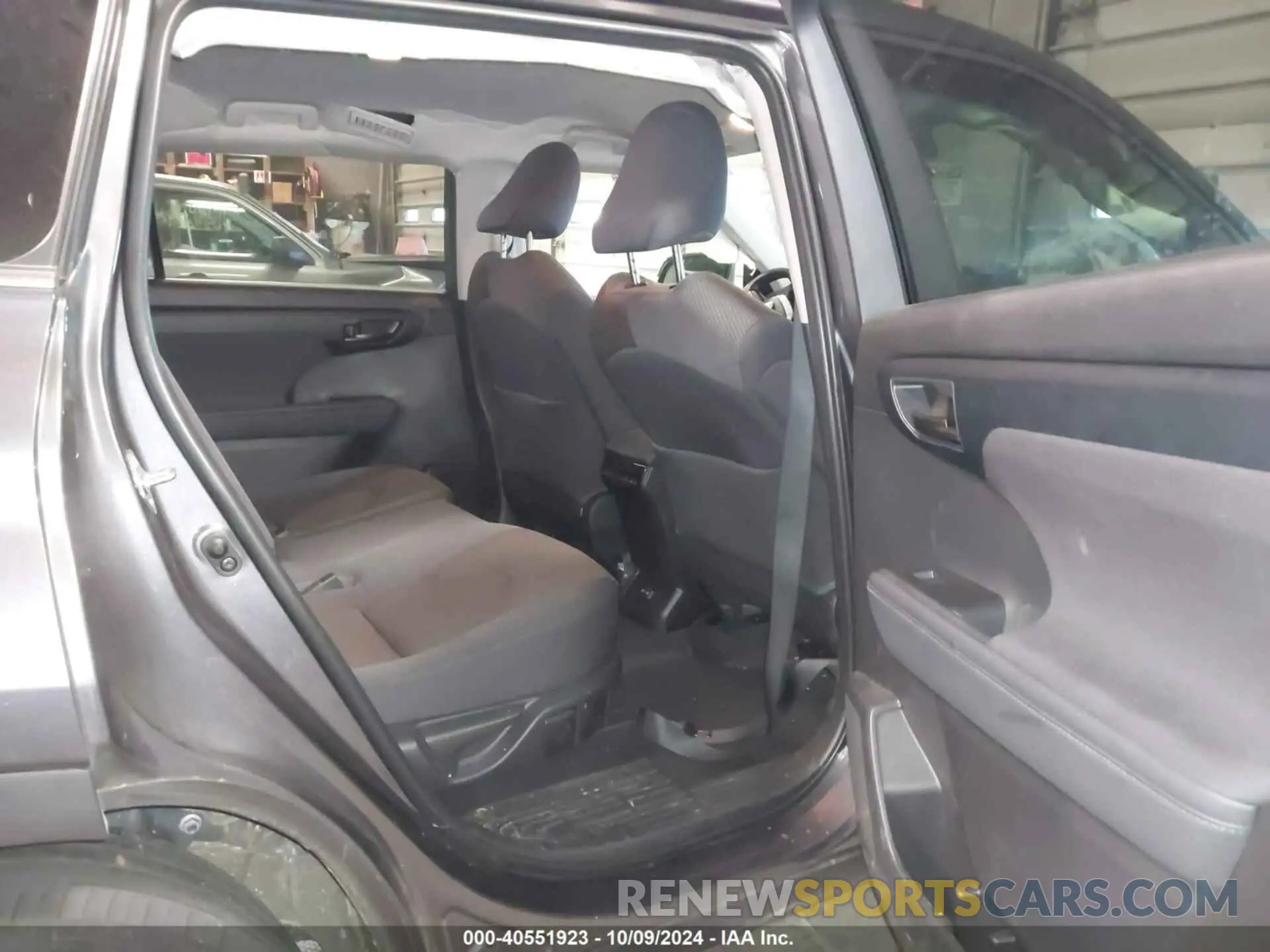 8 Фотография поврежденного автомобиля 5TDKDRAH0PS046893 TOYOTA HIGHLANDER 2023