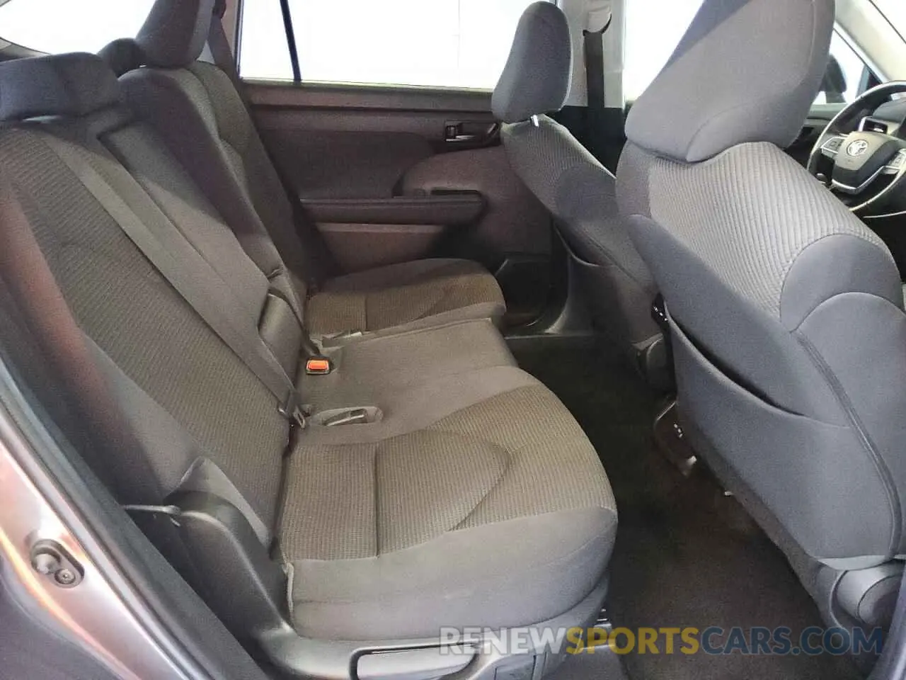 11 Photograph of a damaged car 5TDKDRAH0PS502052 TOYOTA HIGHLANDER 2023