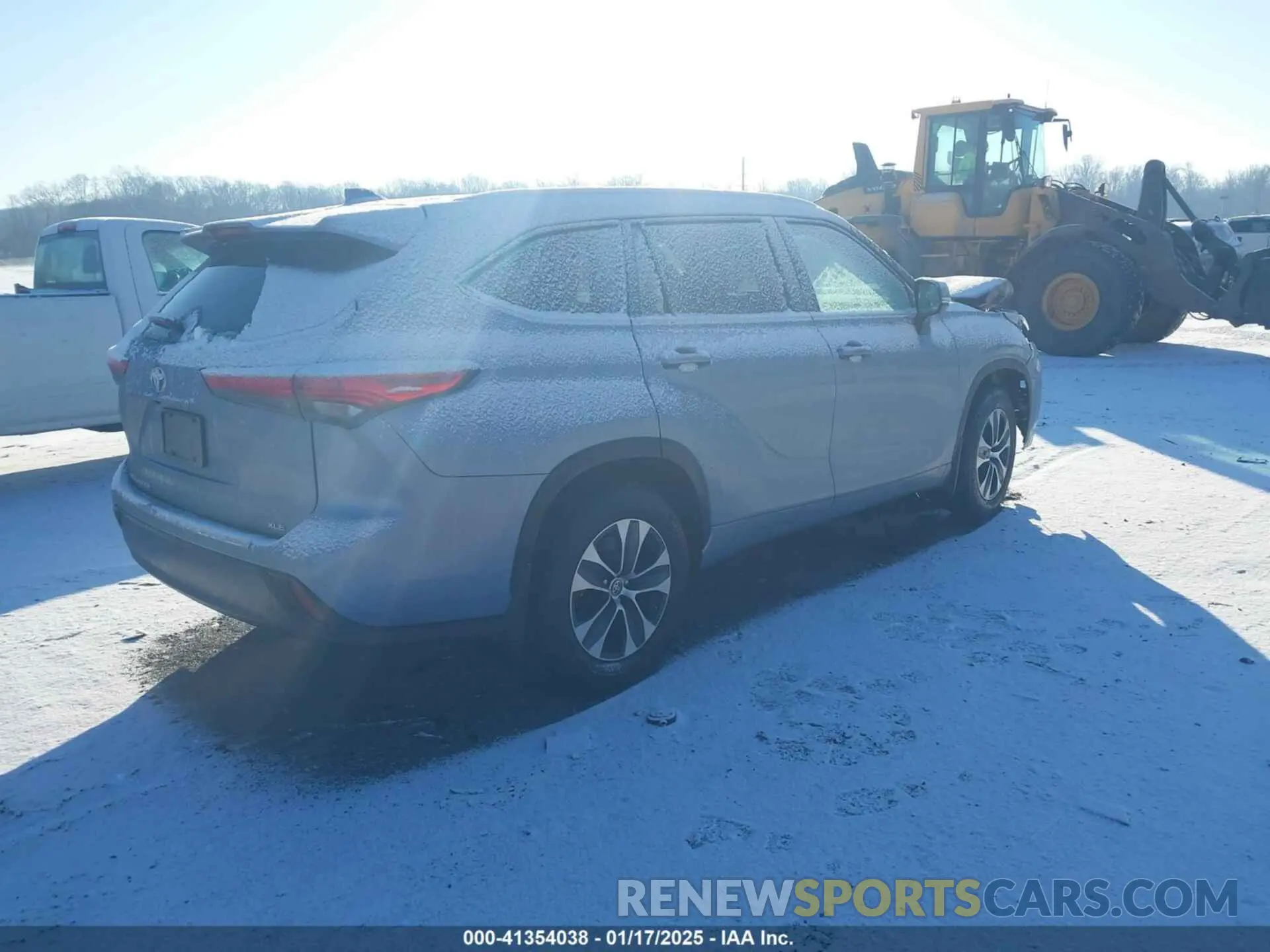 4 Photograph of a damaged car 5TDKDRAH0PS512550 TOYOTA HIGHLANDER 2023