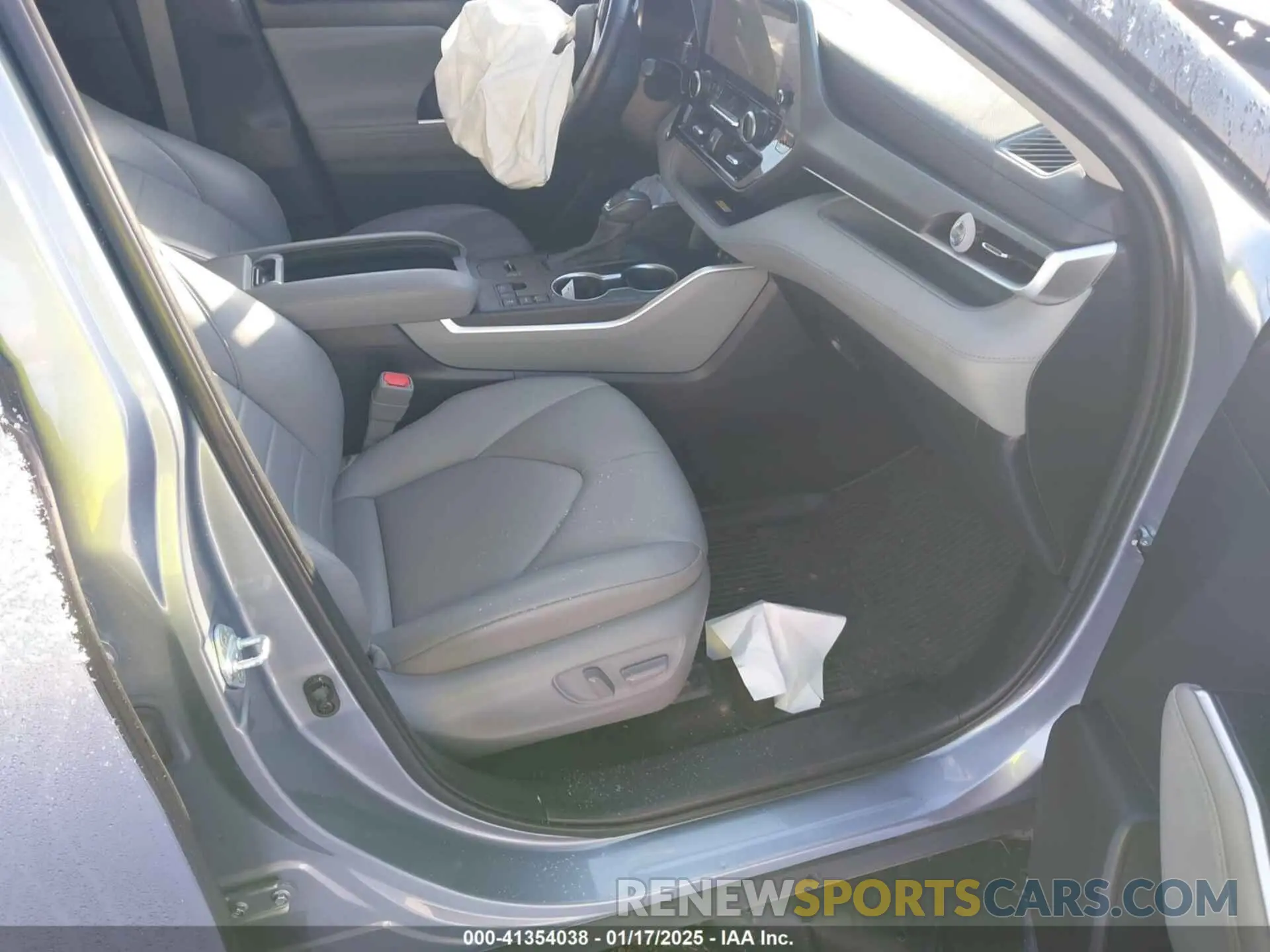 5 Photograph of a damaged car 5TDKDRAH0PS512550 TOYOTA HIGHLANDER 2023