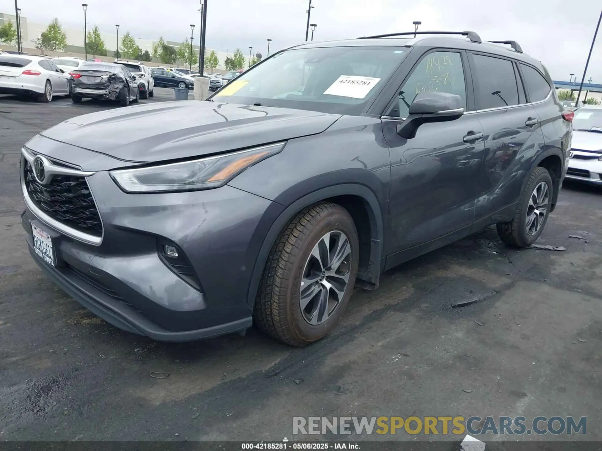 2 Photograph of a damaged car 5TDKDRAH2PS038908 TOYOTA HIGHLANDER 2023
